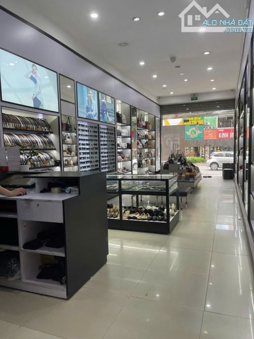 Mặt phố Cầu Giấy hoa hậu mặt phố 99m2, 5 tầng, mt 5m, 59 tỷ kinh doanh đỉnh, 80 triệu/thg - 3