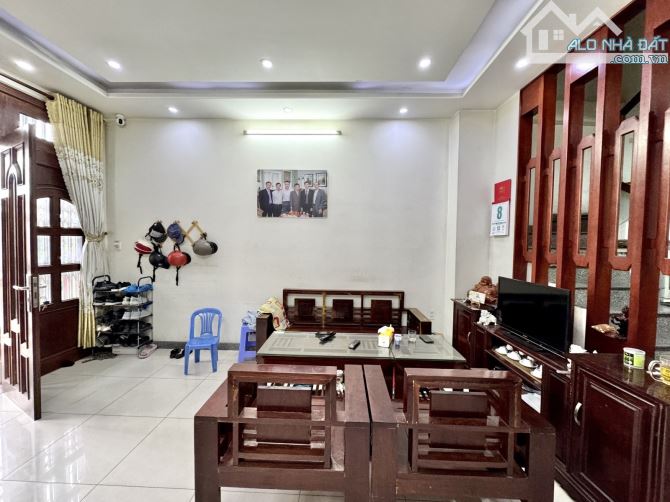 BÁN NHÀ PHÚ NHUẬN - Ô TÔ VÀO NHÀ - 4 TẦNG - 46M2 - NỞ HẬU - 3