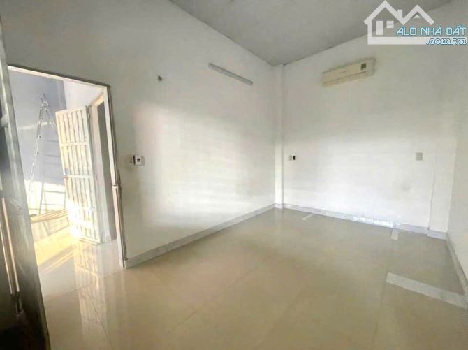 BÁN GẤP nhà cấp 4 đang cho thuê 4 triệu / tháng ở TÂN PHÚ TRUNG CỦ CHI 840 TRIỆU - 4