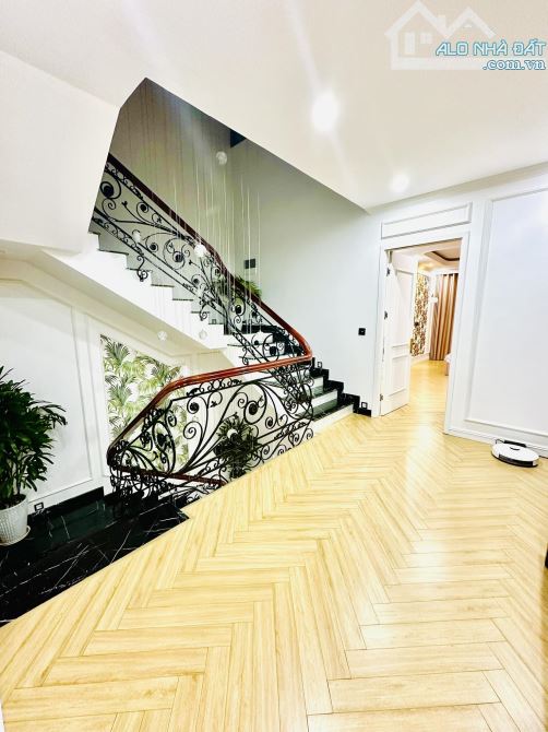 BÁN GẤP LIỀN KỀ 100M2 5 TẦNG FULL NỘI THẤT, TRỤC ĐƯỜNG 19M KINH DOANH SẦM UẤT, VỈA HÈ - 4