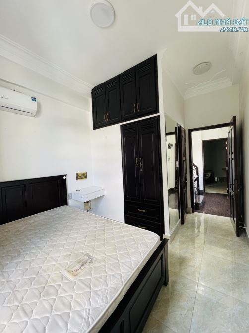BÁN NHÀ QUẬN 3 • HẺM Ô TÔ • 40M2 - 5 TẦNG - SỔ VUÔNG VỨC - 20M RA MẶT TIỀN - 4