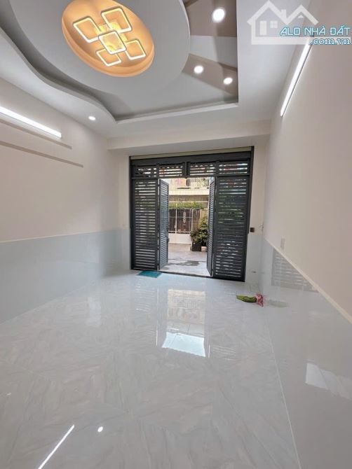 SIÊU PHẨM KHU VIP NHÀ ĐẸP-HẺM ÔTÔ-GẦN AEONMALL - DTSD 85m2 5,1TỶ - 4