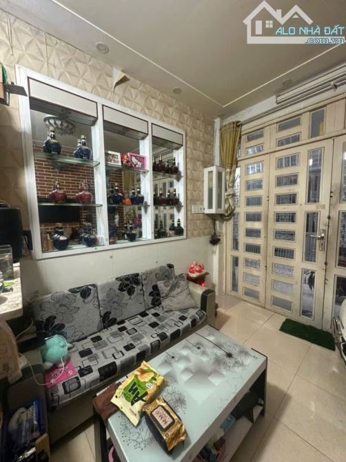 🏡 Bán nhà đường Quang Trung, gần Big C, gần Nguyên Oanh, Gò Vấp, chỉ 2.9 tỷ - 4