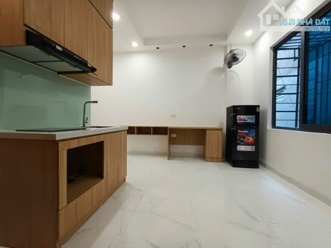 CCMN TRUNG TÂM CẦU GIẤY -09 PHÒNG KHÉP KÍN -DÒNG TIỀN 50 TRIỆU/ THÁNG _TẦNG – 52M2-15 TỶ. - 4