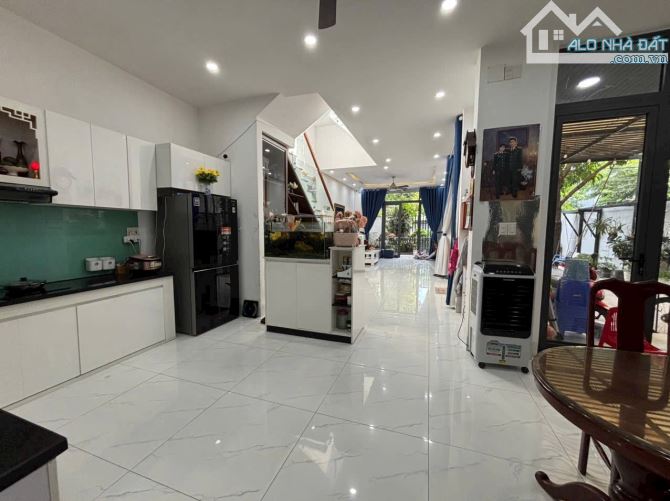 Bán biệt Thự 3 tầng Trần Kim Xuyến- Hoà Xuân- Full nội thất vô ở liền - 4