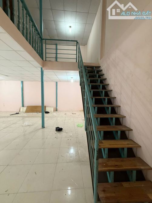 Căn góc 2 mặt tiền hẻm, DT lớn đường Phạm Thế Hiển P. Bình Đông Giá 4,28 tỷ TL - 4