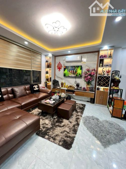 Chỉ 1,8 tỷ,căn tiểu villa 300m Cao Phong,lô góc, bài trí xinh xắn, chỉ việc xách vali về ở - 4