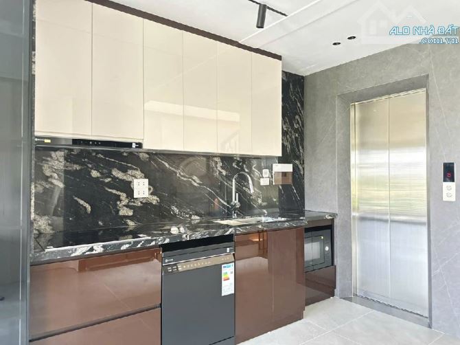 NGỌC THỤY.LONG BIÊN_Ô TÔ TRÁNH_KINH DOANH_VIEW CÔNG VIÊN_THANG MÁY_MT 4,1M_GIÁ 13 TỶ NHỈNH - 4