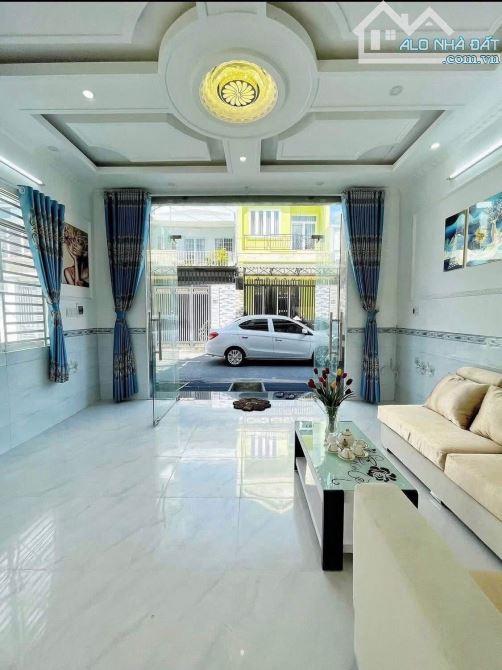 Bán nhà 2lầu - GÓC 2MT HẺM - ngay trung tâm, tiện ích xung quanh đầy đủ - 4
