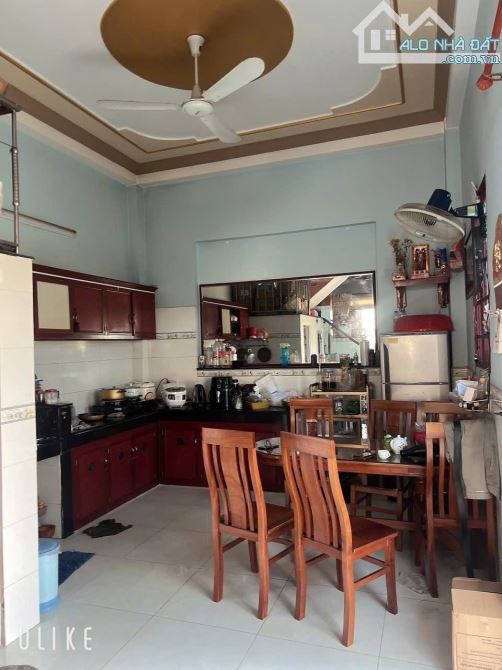 Bán Nhà 1 Trệt 1 Lầu ( 5x20) Tặng 2 Phòng Trọ, Tân Bình Dĩ An, Giá Tốt – Đường Ô Tô 5M - 4