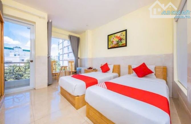 🌈Bán nhà 4 tầng mặt tiền đường Nguyễn Thị Minh Khai , Tp Nha Trang - Giá 32 Tỷ - 3p ra Bi - 4