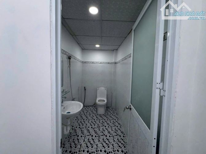 Bán nhà xã Long Trạch, Cần Đước: DT: 4.4 x 19m. 1 tỷ 900 - 4