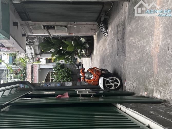 SÁT MẶT TIỀN - 5 TẦNG - 30.44 M2 - HOÀNG VĂN THỤ - PHÚ NHUẬN - VỪA Ở VỪA KINH DOANH - 4