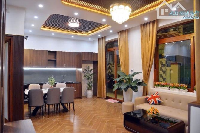 SIÊU PHẨM 4 TẦNG + MẶT TIỀN TRẦN CAO VÂN 85M -KIỆT OTO 68M THANH KHÊ NGANG 8M NHỈNH 4TY - 18