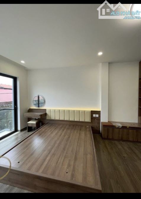 SÀI ĐỒNG – 5 TẦNG MỚI TINH – Ô TÔ VÀO NHÀ – 8.6 TỶ - 5
