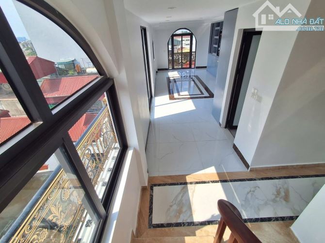 🏢 Sài Đồng 43m² – 7 tầng – Lô góc Oto tránh – 14,8 TỶ - 5
