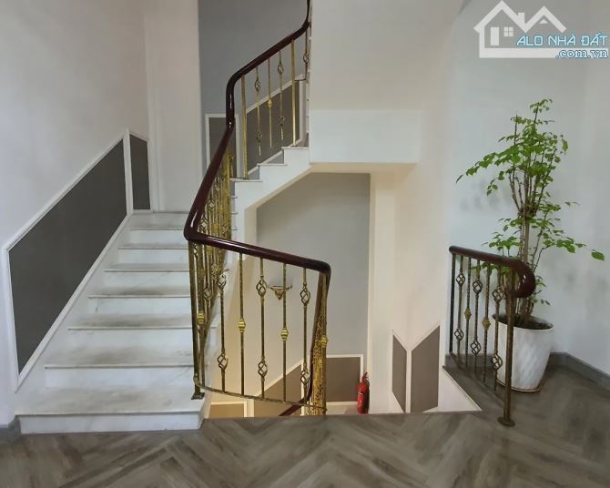 BÁN BIỆT THỰ VIP VÕ THỊ SÁU, Q1: 4 Tầng, DT 112.8m², Sát Công Viên Lê Văn Tám, Giá 28 Tỷ! - 5