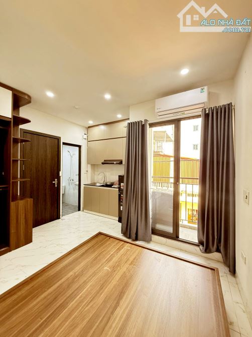 Bán toà CHDV Dịch Vọng- Cầu GIấy- 50M x 7 tầng- lô góc- 15M ra oto tránh- 35M ra mặt phố. - 5