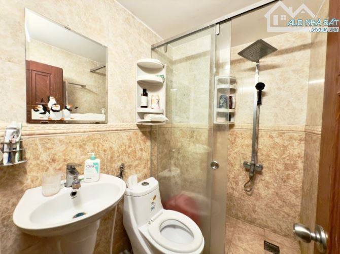 LÊ HỒNG PHONG QUẬN 10 - DT 50M2 HẺM 5M Ô TÔ TỚI NHÀ, 2 MẶT HẺM - 5