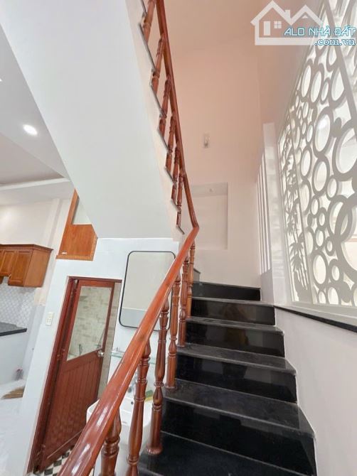 SIÊU PHẨM KHU VIP NHÀ ĐẸP-HẺM ÔTÔ-GẦN AEONMALL - DTSD 85m2 5,1TỶ - 5