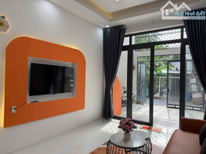 KẸT TIỀN BÁN NHANH NHÀ ĐÚC 2.5 LẦU 122M KHÔNG BỊ LỘ GIỚI NGAY CẦU PHÚ LONG ĐƯỜNG TRƯỚC NHÀ - 5