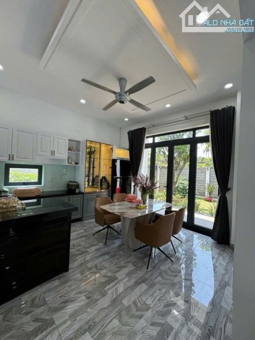 BIỆT THỰ VƯỜN NHỊ BÌNH-HÓC MÔN , CÓ HỒ BƠI, NỘI THẤT XỊN XÒ, NGUỒN THU CHO THUÊ - 5
