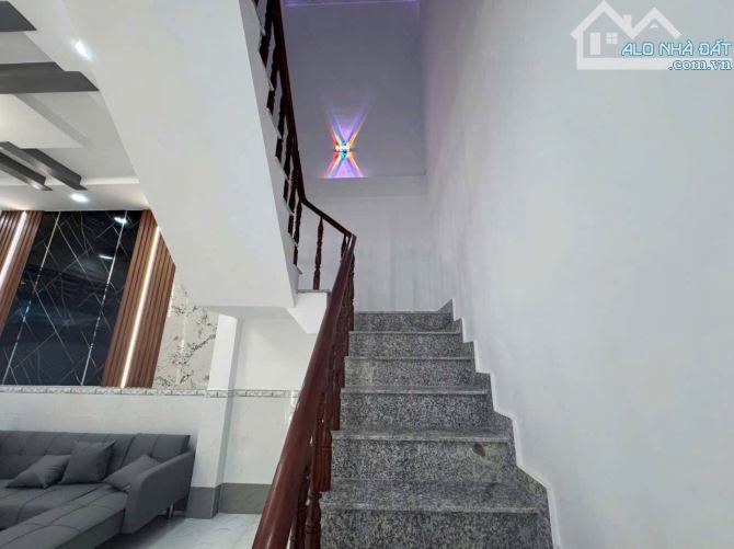 Bán nhà xã Long Trạch, Cần Đước: DT: 4.4 x 19m. 1 tỷ 900 - 5