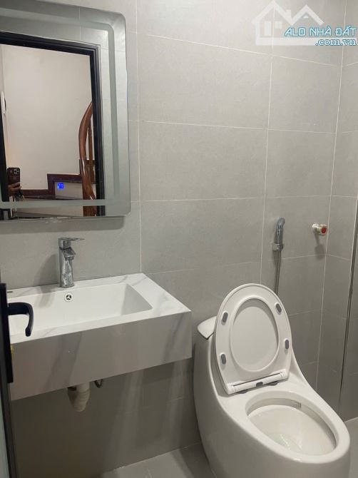 MẶT NGÕ NÔNG - GẦN Ô TÔ-MẶT TIỀN RỘNG- FULL NỘI THẤT – CÁCH PHỐ 20M CHỈ 5,99 🧄SỞ HỮU 5 TẦ - 6