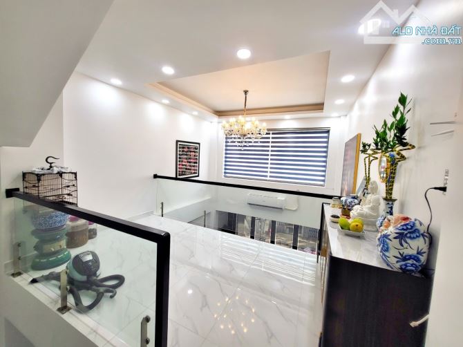 ❌TRỊNH ĐÌNH TRỌNG -Hẻm nhựa 6m 1 căn ra MT-  KC 5 tầng - Giá 8.8 tỷ - 6