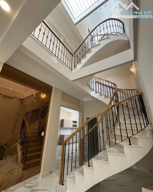 NHÀ ĐẸP TÔN THẤT TÙNG, QUẬN 1: DT LỚN 121M², NỞ HẬU, Full Nội Thất, Giá 23 Tỷ TL! - 6
