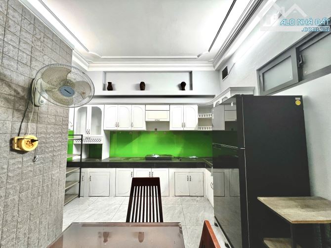 BÁN NHÀ PHÚ NHUẬN - PHAN XÍCH LONG - HẺM XE HƠI 6M - 45M²  - 4 TẦNG - 6