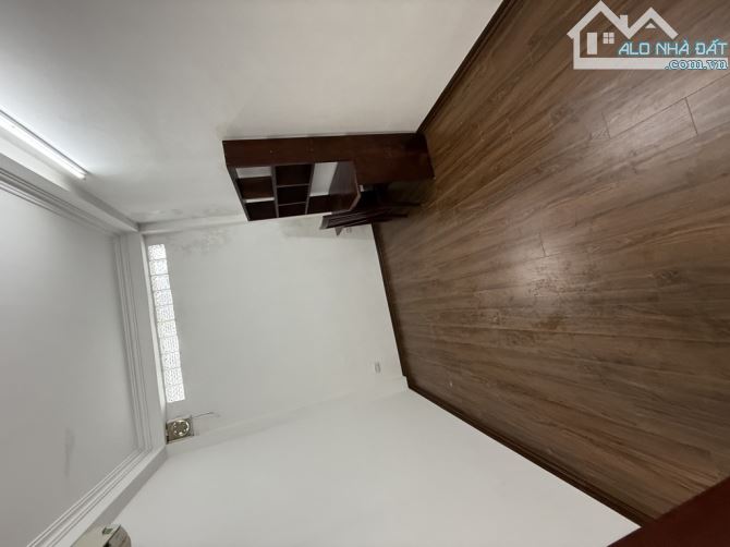 Bán nhà phân lô Học Viện Khoa Học Quân Sự, 50m2, Nhỉnh 8 tỷ - 6