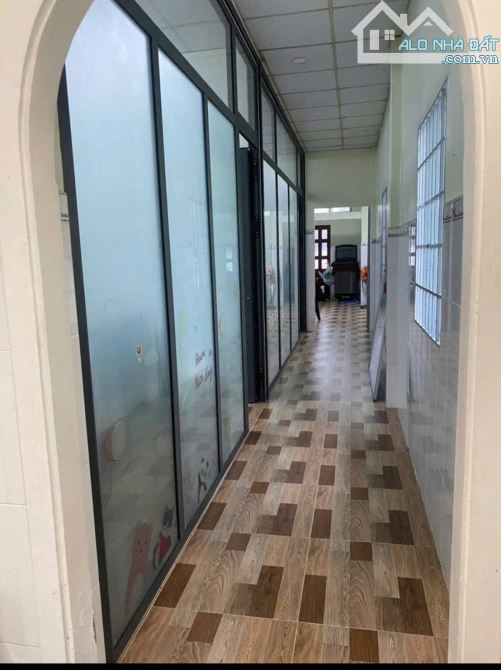 Bán thì tiếc để thì gánh nợ k nỗi !  Chủ kẹt tiền bán nhanh căn nhà ở Diện tích 138m2 - 6