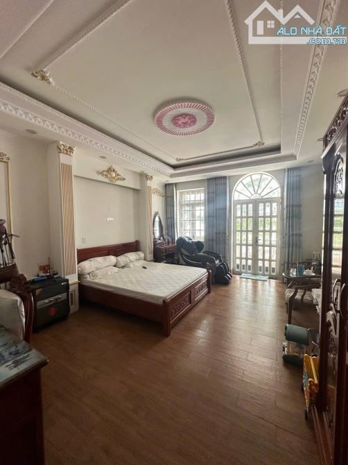 BÁN NHÀ 3 LẦU MẶT TIỀN NGUYỄN VĂN CỪ ĐOẠN KDC HỒNG PHÁT GẦN TRẦN HOÀNG NA - 6