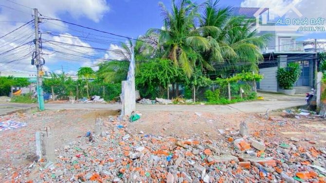 Cho thuê đất hơn 2.000 m2 hẻm 311 Nguyễn Văn Cừ - 6