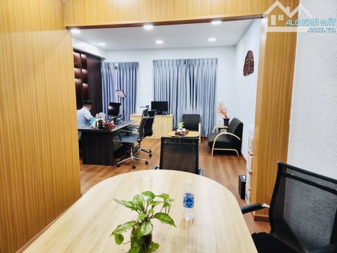 Bán Nhà 5 Tầng Mới Đẹp, Có Thang Máy, Ngang 5m, Nở Hậu, Trung Tâm Quận 4 - 6