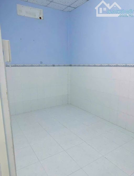 Thất bại tuổi trẻ già cần tiền dưỡng Già  Bán gấp căn nhà cap 4 55m2 o đường   Bà Điểm 9 - 7