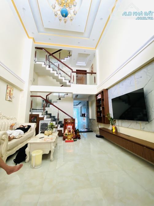 🏡 NHÀ ĐẸP 4 TẦNG – PHẠM HỮU LẦU Q7 – 1 PHÚT SANG PHÚ MỸ HƯNG 🚗 Ô TÔ ĐỖ CỬA – 3PN MASTER - 7