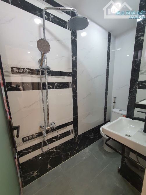Nhà mới ngang 5m 2 tầng đường Lưu Hữu Phước q8 - 7