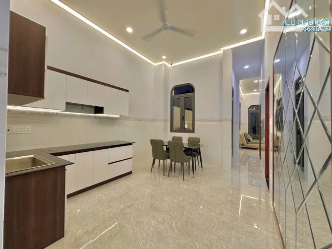 CCG gửi bán nhà cấp 4, SHR, 197m2, Xã Tân Thạnh Đông mà chỉ có 1 tỷ 450. - 7