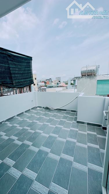 BÁN NHÀ MỚI XÂY 4 TẤM QUẬN 4 NGAY KHU VIP KHÁNH HỘI 4PN Vị TRÍ 1/ HÌNH THẬT GIÁ 6TỈ7 TL - 8