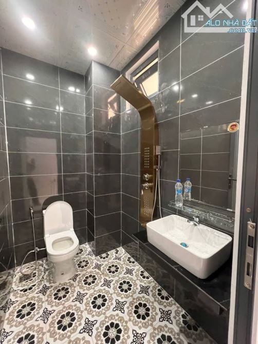 BÁN CĂN BIỆT THỰ NGANG 7 DÀI 22,SỔ RIÊNG THỔ CƯ,NGAY UBND PHƯỜNG TÂN TRIỀU - 8