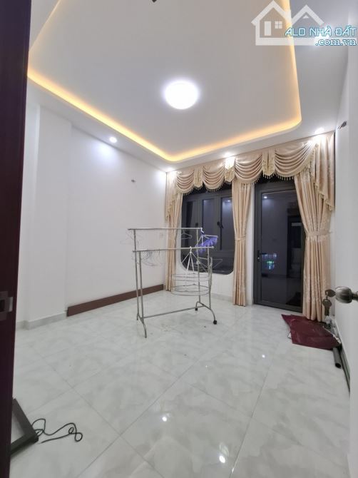 BÁN NHÀ 3 TẦNG FULL NT – HẺM 769 PHẠM THẾ HIỂN, P4, Q8- 40m2 ,4PN Lớn Giá Nhỉnh 7 tỷ - 8