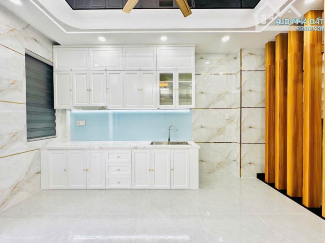 Nhà hẻm nhựa một xẹt 8m gần đường Hương Lộ 2, 4x13m, đúc 4,5 tấm nội thất cao cấp - 9