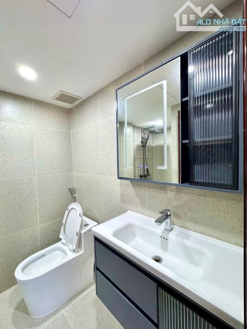 MINH KHAI - NHÀ ĐẸP 7T THANG MÁY - LÔ GÓC - 4 NGỦ - NỘI THẤT ĐẸP - CHỈ 30M RA Ô TÔ - 9