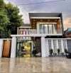 Ngộp căn biệt thự 10x12 ngay UBND mới
