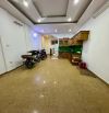 Cho thuê nhà nguyên căn tại đường Cầu Giấy phường Quan Hoa 33m x 5T giá 12 triệu