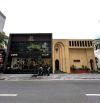 Cho thuê showroom Vip mặt tiền Nguyễn Văn Cừ, nhận bàn giao ngay.