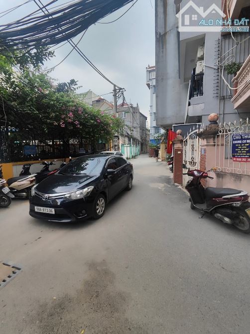 XUÂN ĐỈNH Ô TÔ ĐỖ CỬA KINH DOANH 70m RỘNG 5m NHÀ 4 TẦNG GIA 15 TY9