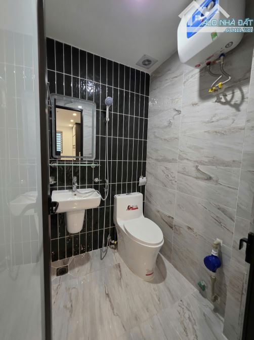 Bán nhà Phú Thượng Tây Hồ 5 tầng, 8 ngủ - Full nội thất - Thang máy cao cấp.